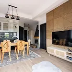 Jedrek Z Sauna, Kominkiem I Tarasem *