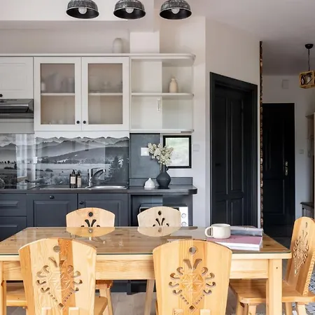 Jedrek Z Sauna, Kominkiem I Tarasem Apartment *