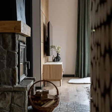 Jedrek Z Sauna, Kominkiem I Tarasem