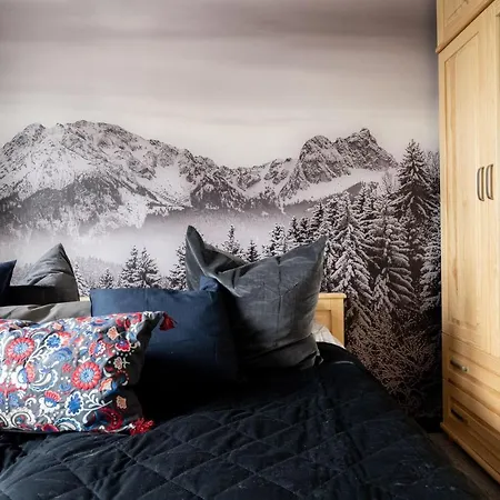 Jedrek Z Sauna, Kominkiem I Tarasem Apartment *